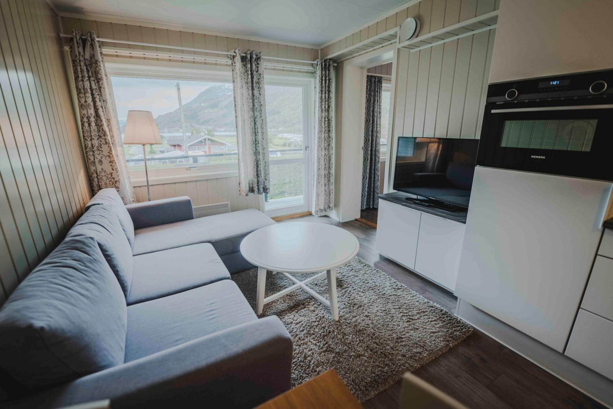 Loen Apartments Esterno foto